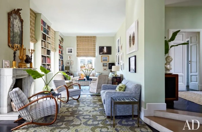 How to decorate narrow living room