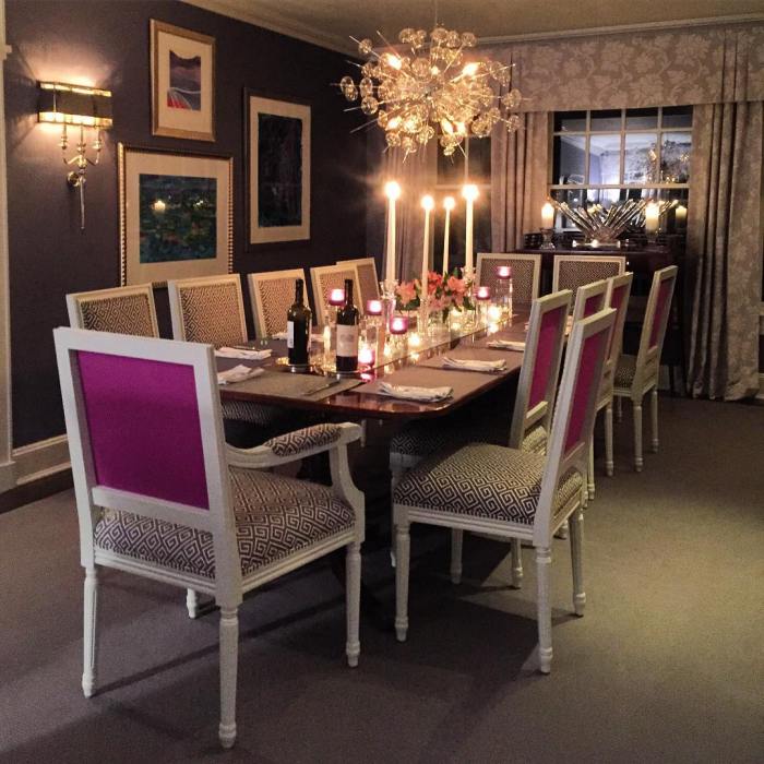 How to decorate a purple dining room with style and elegance